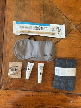 SAS Business Class Gray Amenity Kit: Sleep Mask Kit with Toothbrush & Socks